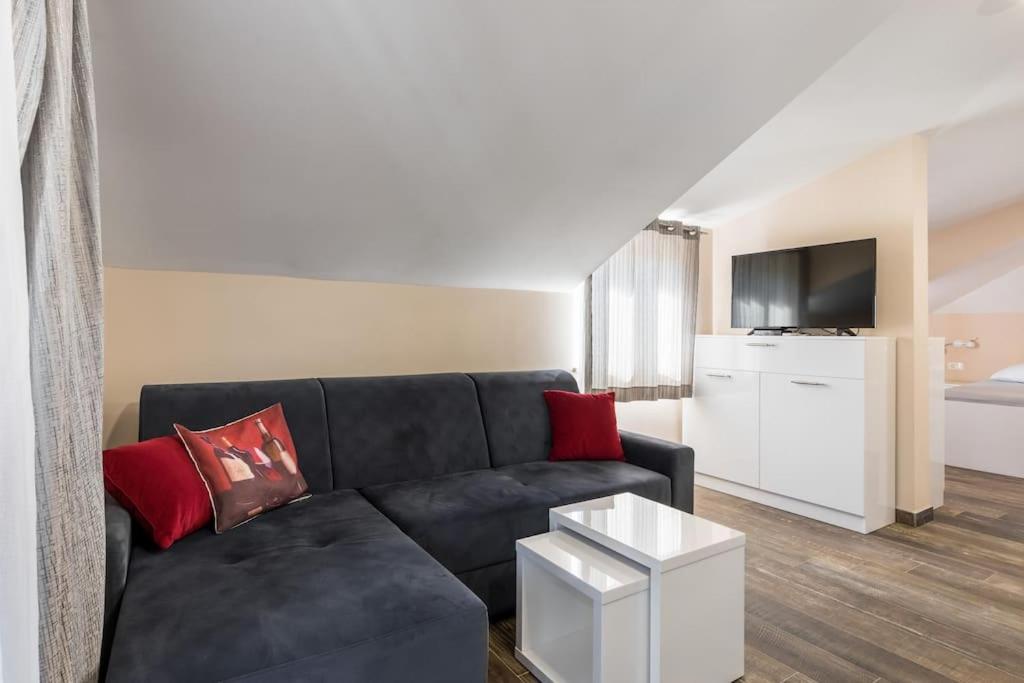 Elegant Residence Rooms & Apartments Σπλιτ Εξωτερικό φωτογραφία