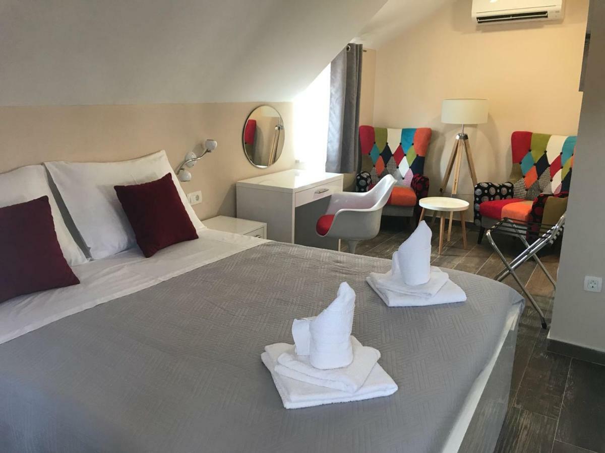 Elegant Residence Rooms & Apartments Σπλιτ Εξωτερικό φωτογραφία