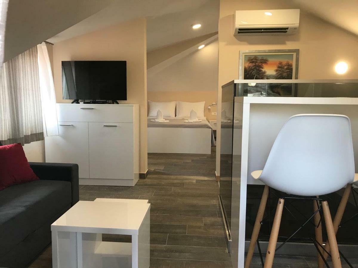 Elegant Residence Rooms & Apartments Σπλιτ Εξωτερικό φωτογραφία